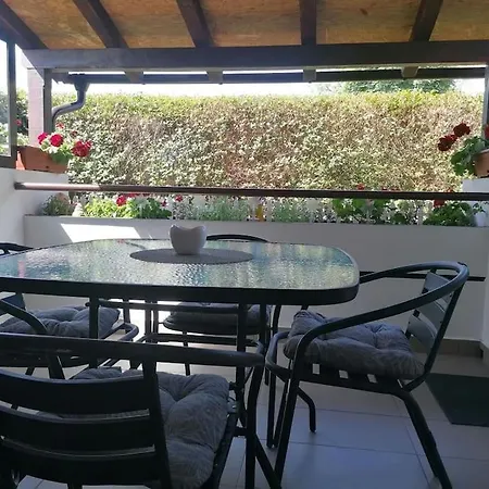Apartman Nicol Apartment *